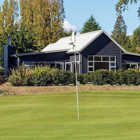 Lupin Lodge Bed & Breakfast Taupo Exterior photo